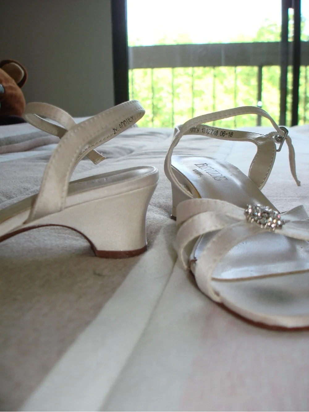 David Bridals Children’s Satin Low Heel Sandals in Light Pink